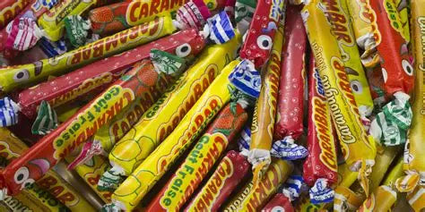 Bonbon Carambar – Bâtonnets Caramel & Fruités Assortis